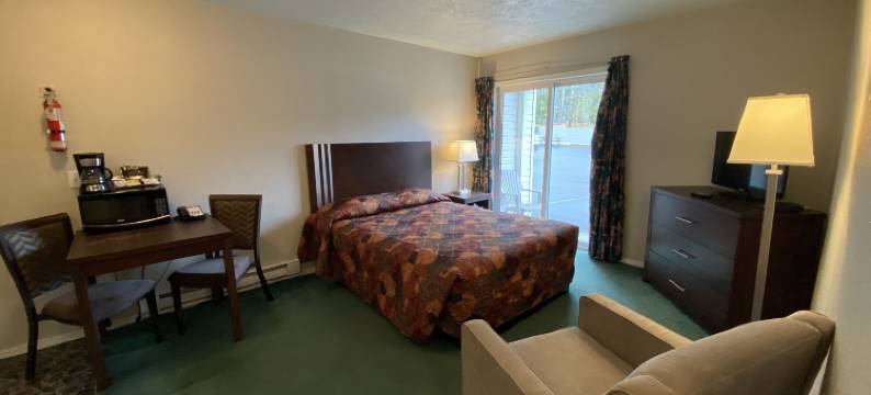 科威恰湖旅馆(Lake Cowichan Lodge)图片