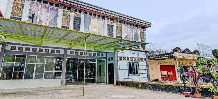 OYO 92302 萨尔萨民宿伊斯兰旅馆靠近穆阿利明穆罕默迪亚邦基南市(OYO 92302 Salsa Homestay Syariah Near Pondok Pesantren Muallimin Muhammadiyah Bangkinang Kota)图片