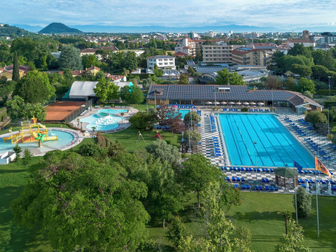 佩特阿卡温泉酒店