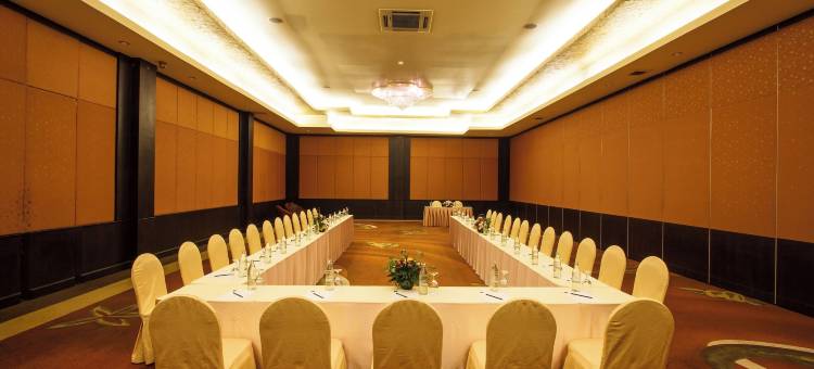 新式青蓬海滩度假村和高尔夫球场(The Nouveau Chumphon Beach Resort and Golf)图片