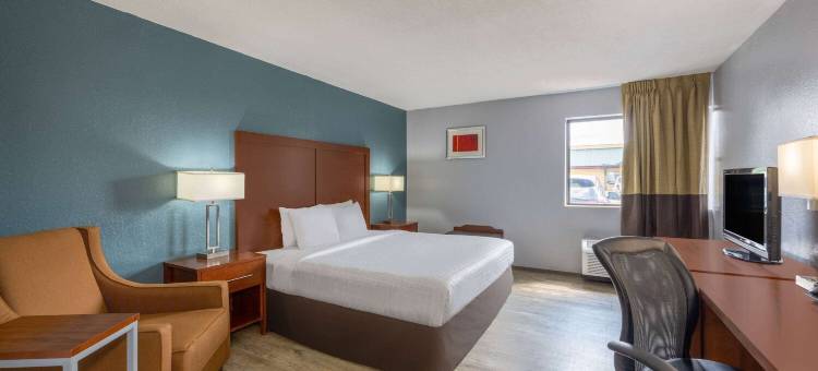 Travelodge by Wyndham Brooklyn Center图片