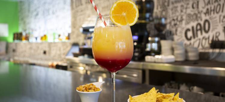 贝尼东休闲流行艺术酒店(Casual Pop Art Benidorm)图片
