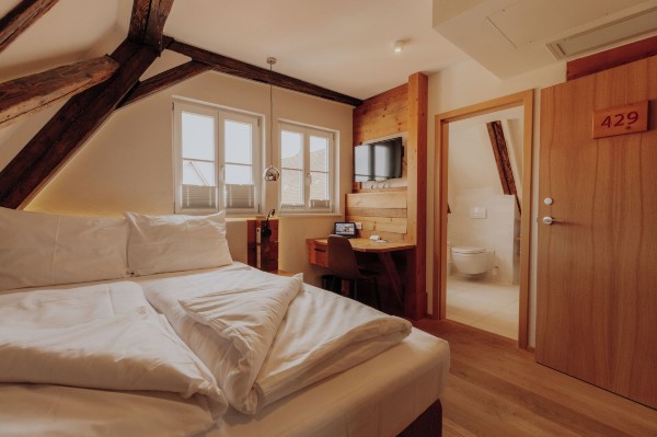 Altstadtmittehotel Sonne Hotel Overview