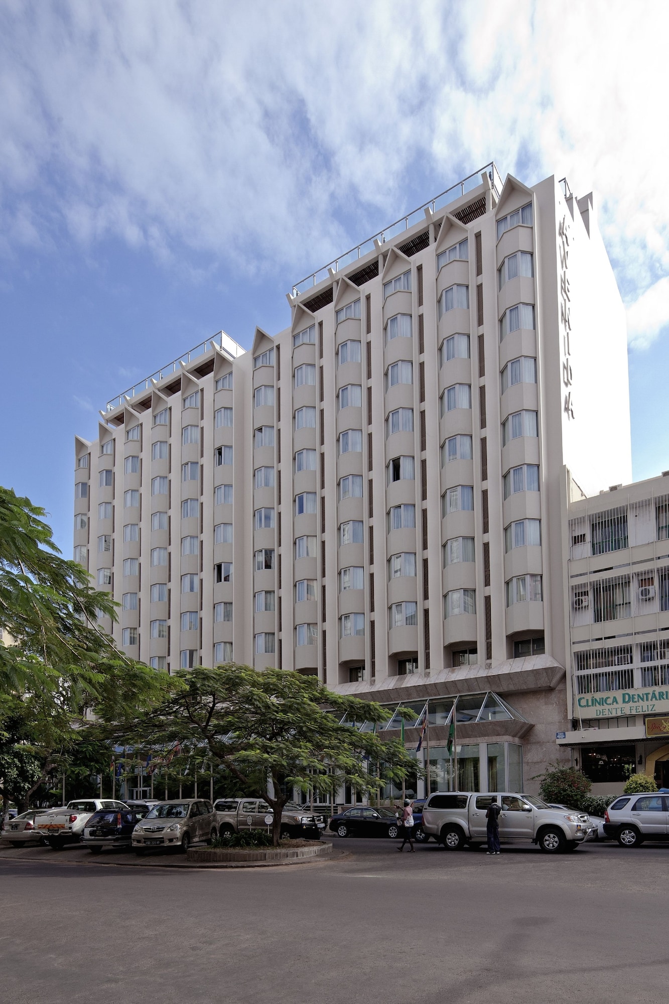 Hotel Avenida Over view