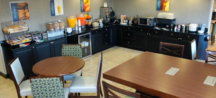 托雷多南莫米贝斯特韦斯特酒店(Best Western Toledo South Maumee)图片