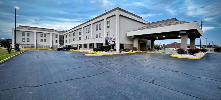 派恩布拉夫套房酒店(Motel 6 Pine Bluff, AR)图片