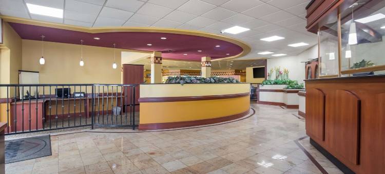 Suburban 开间 佛罗伦萨 - 达林顿(Suburban Studios Florence - Darlington)图片