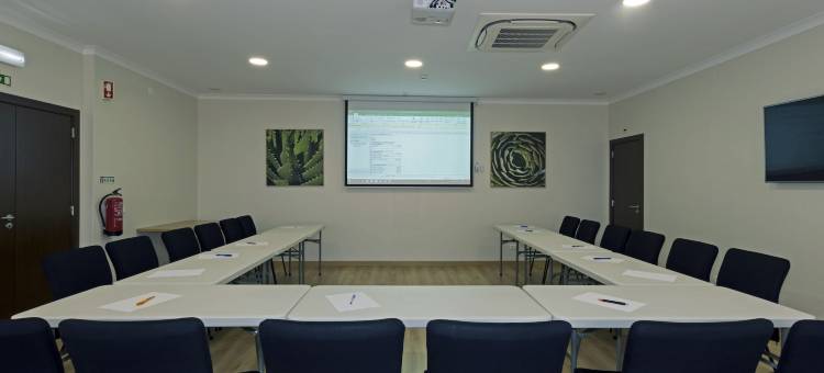 罗查拉瓦村度假酒店(Rocha Brava Village Resort)图片