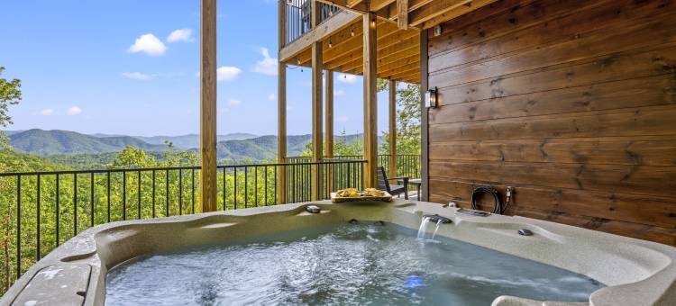 Endless Blue Skies图片