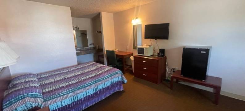 河畔汽车旅馆(Riverside Inn)图片