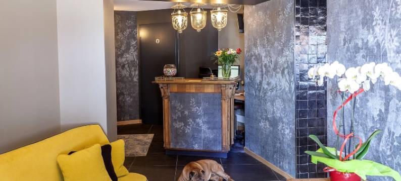 莫顿酒店(Logis Hôtel-Restaurant du Mouton)图片