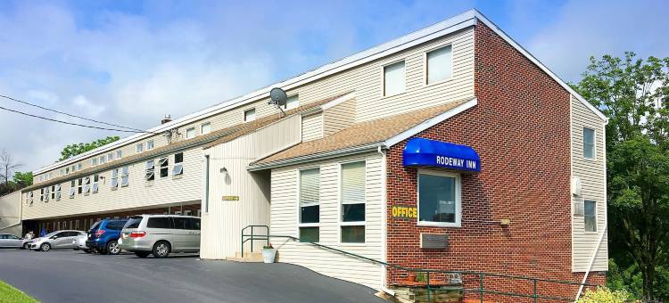 州立学院大学附近罗德威酒店(Rodeway Inn State College - Near University)图片
