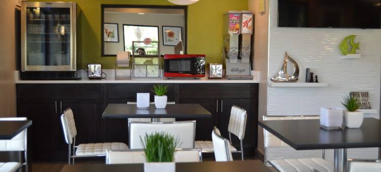 斯托克布里奇速8酒店(Super 8 by Wyndham Stockbridge)图片