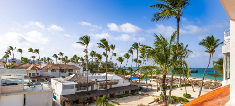 Punta Cana Beachfront with BBQ & Private Terrace图片