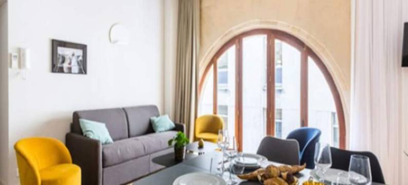 Beautiful Bright 4-Person Apartment Center图片