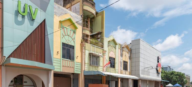 城市景观R之家酒店巴图阿吉(Urbanview Hotel R House Batuaji)图片