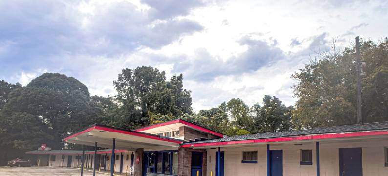 迪克西之心汽车旅馆，靠近奥本，阿拉巴马州(Heart of Dixie Motel Near Auburn Al)图片