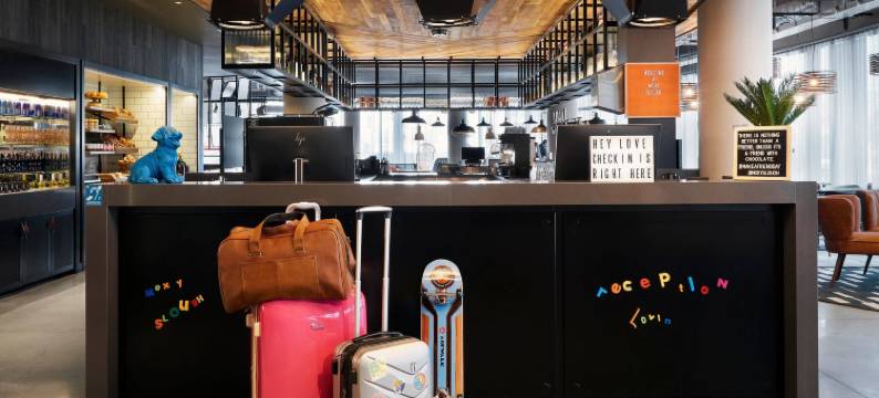 斯劳万豪Moxy酒店(Moxy Slough)图片