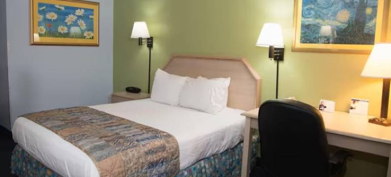 沃尔顿堡滩玛丽埃斯特贝蒙特套房酒店(Townhouse Fort Walton Beach Hurlburt Field)图片