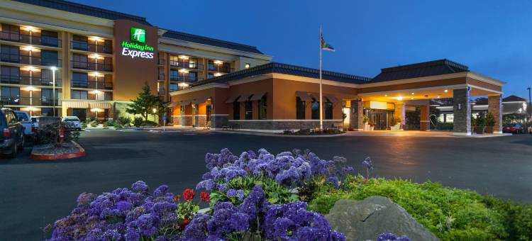Holiday Inn Express AT蒙特雷湾(Holiday Inn Express AT MONTEREY BAY by IHG)图片