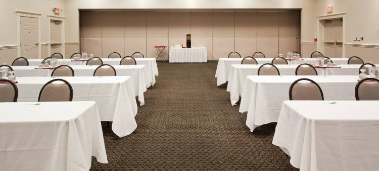 雷丁假日酒店(Holiday Inn Redding)图片