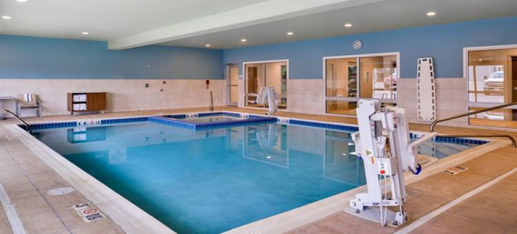 智选假日套房酒店-派克斯伯格市东(Holiday Inn Express & Suites Parkersburg East)图片