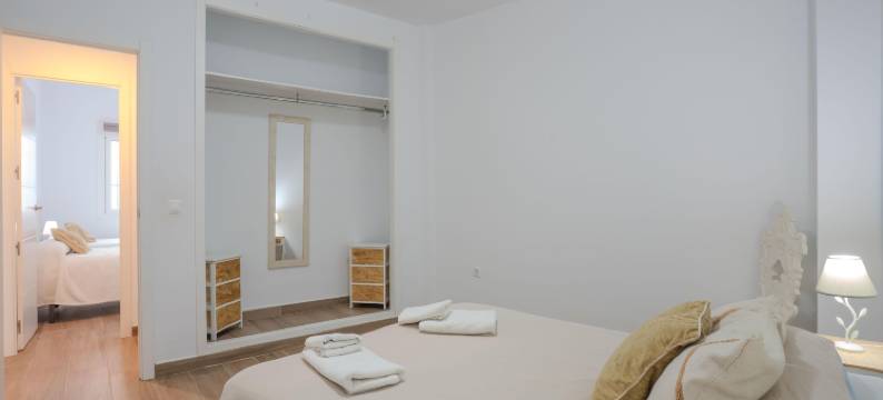 Apartment in Peñaflor with Charming Patio图片