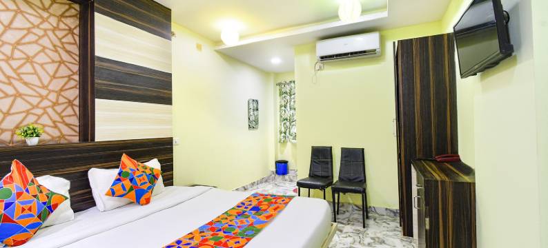 Itsy酒店银河公园(FabHotel Galaxy Shamshabed)图片