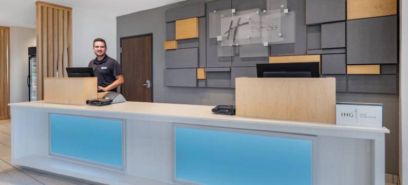 洲际酒店集团智选假日酒店及套房鲁斯金(Holiday Inn Express & Suites Ruskin - Sun City by IHG)图片