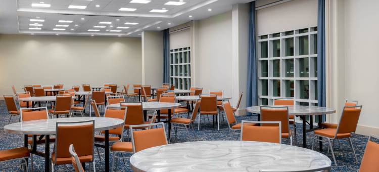 坦帕机场阿维昂公园西岸欢朋酒店及套房(Hampton Inn & Suites Tampa Airport Avion Park Westshore)图片