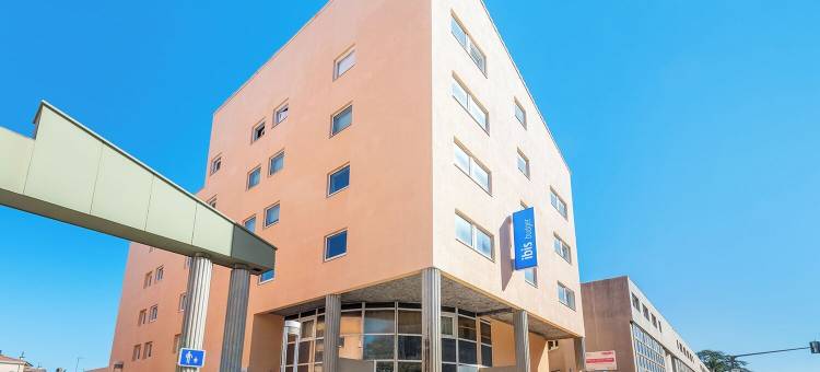 宜必思快捷布尔昆雅里昂中心酒店(Ibis Budget Bourgoin Jallieu Centre)图片
