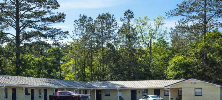 里维埃拉汽车旅馆，靠近美国84号公路的埃尔巴企业区(Riviera Motel Elba Near Enterprise US 84)图片