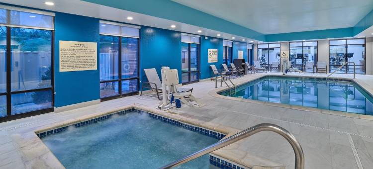 奥马哈市中心阿克萨本区欢朋酒店(Hampton Inn Omaha/Midtown (Aksarben Area))图片