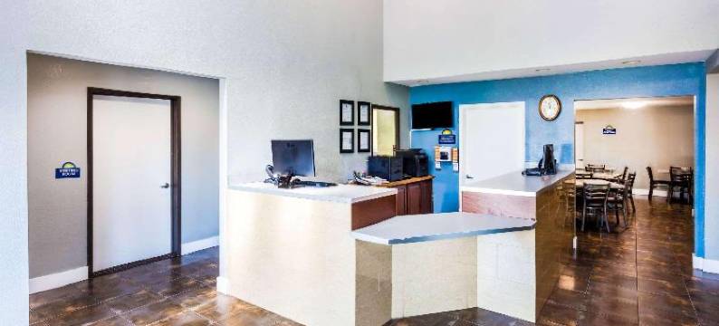丘拉维斯塔海湾酒店(SureStay Hotel by Best Western Chula Vista San Diego Bay)图片
