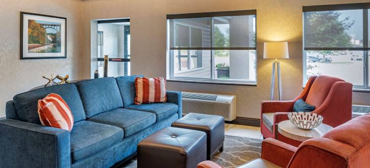 舒适套房酒店-哥伦布西希利厄德(Comfort Suites Columbus West - Hilliard)图片