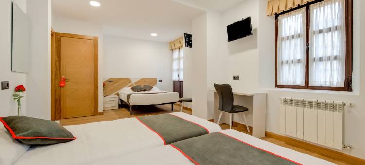 OYO La Pinta酒店餐厅(Hostal Restaurante la Pinta)图片