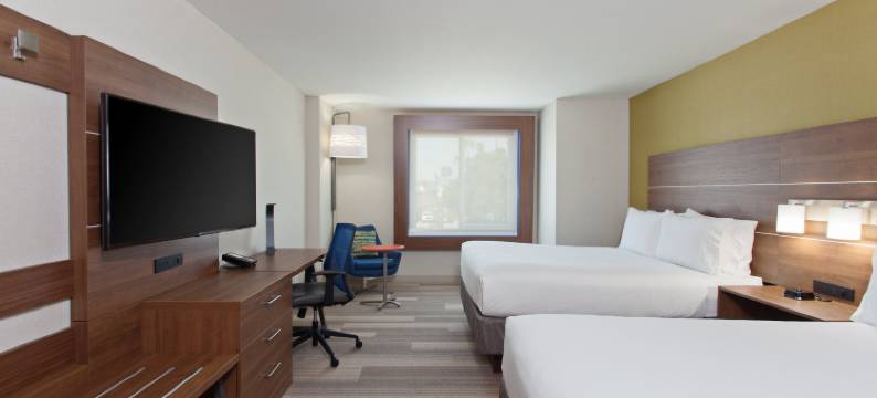 智选假日套房酒店帕萨迪纳的科罗拉多大道。(Holiday Inn Express & Suites PASADENA - LOS ANGELES by IHG)图片
