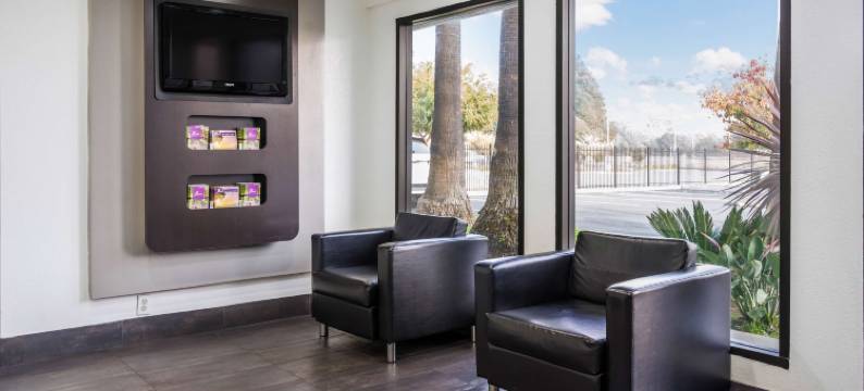 加利福尼亚费尔菲尔德 - 纳帕山谷 6 号开放式客房酒店(Studio 6 Fairfield, CA - Napa Valley)图片