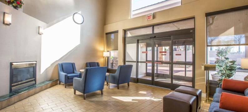 品质套房酒店(Quality Suites)图片