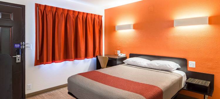 奥罗维尔6号汽车旅馆(Motel 6 Oroville, CA)图片