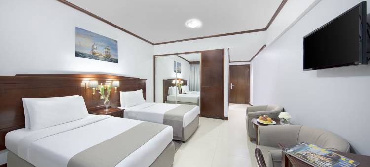 上将广场酒店(Admiral Plaza Hotel)图片