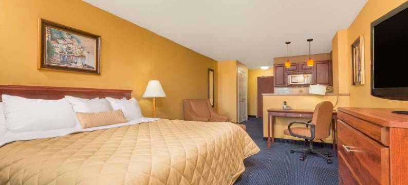 温德姆卡特利茨堡/阿什兰华美达酒店(Ramada by Wyndham Catlettsburg/Ashland)图片