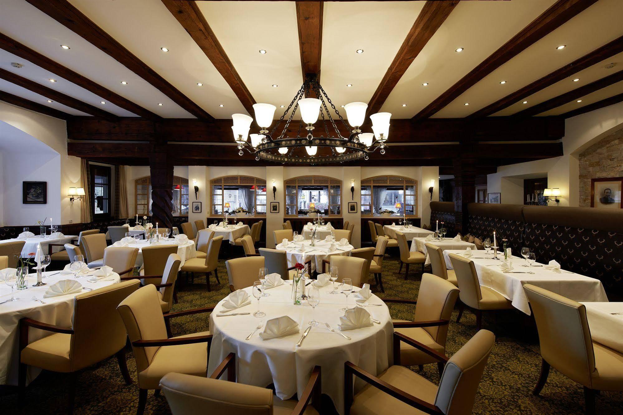 Hotel Schwarzer Adler - Sport & SpaOver view