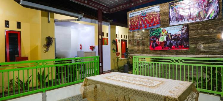 OYO3100艾尔萨迪家庭公寓(Reddoorz at El Shaday Homestay Banyuwangi)图片