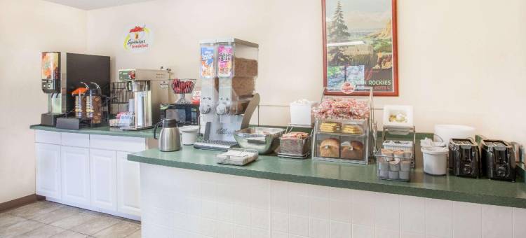 霍顿湖速8酒店(Super 8 by Wyndham Houghton Lake)图片