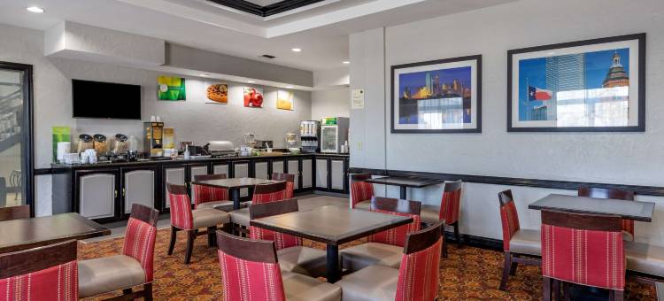 I-35东核桃山凯艺套房酒店(Quality Inn & Suites I-35 E-Walnut Hill)图片