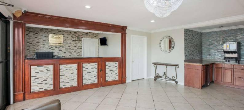 查尔斯湖大学区伊克诺旅馆(Econo Lodge Lake Charles University Area)图片