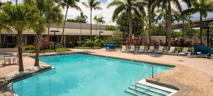 迈阿密机场万怡酒店(Courtyard Miami Airport)图片