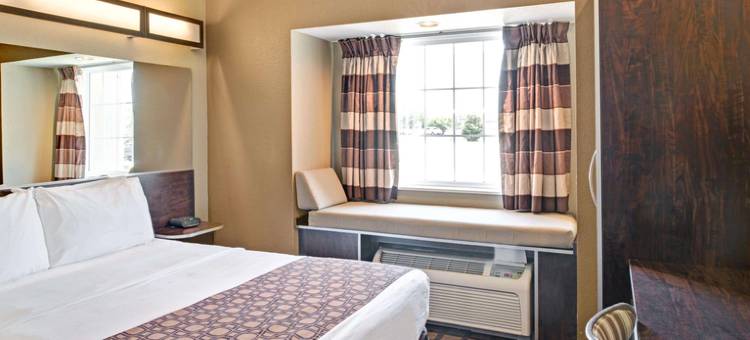 康瑟尔布拉夫斯麦客达套房酒店(Microtel Inn & Suites by Wyndham Council Bluffs/Omaha)图片