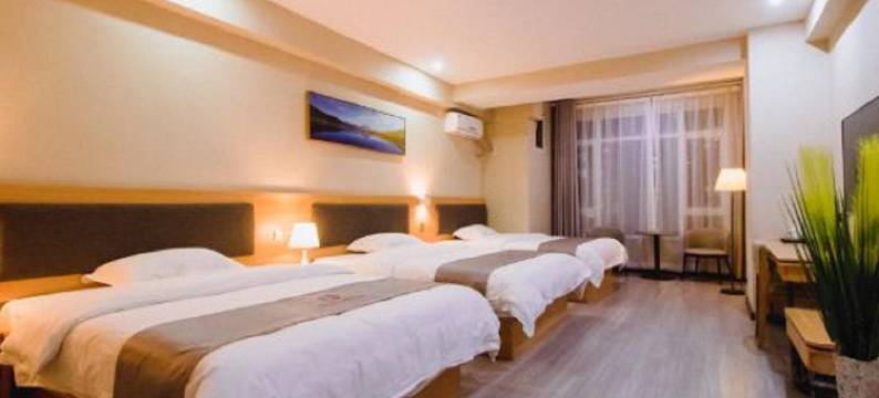 天虹酒店(银川新华联火车站店)图片